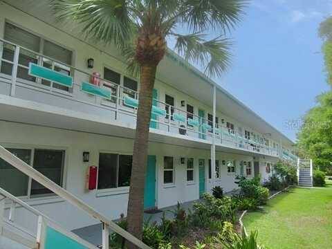 6100 21ST STREET N, Saint Petersburg, FL 33714