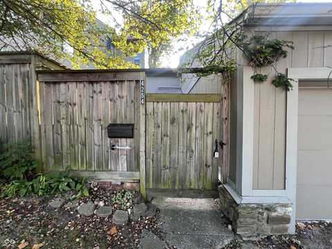 4254 Indian Pipe Trace, Indianapolis, IN 46237