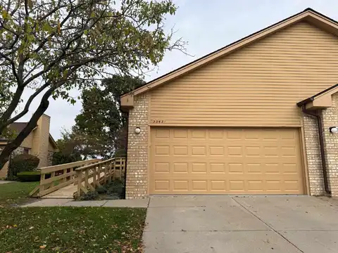 2343 Heritage Pointe, Sterling Heights, MI 48314