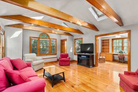 789 Concord Tpke, Arlington, MA 02476