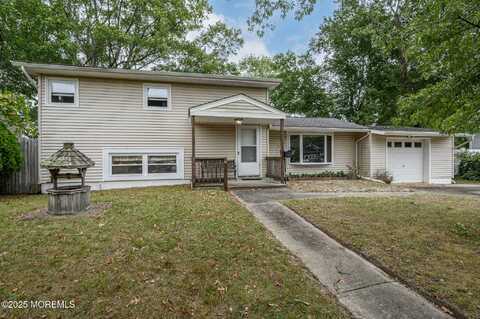 26 Cornell Road, Toms River, NJ 08757