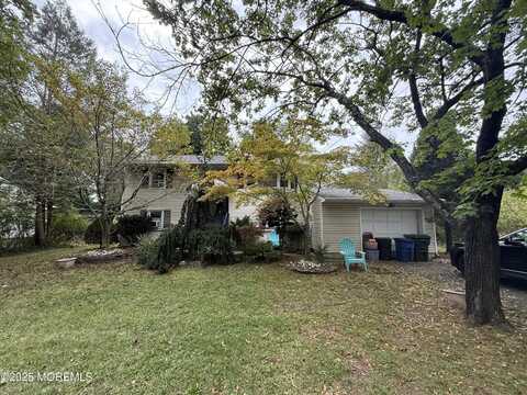 7 Charles Street, Howell, NJ 07731