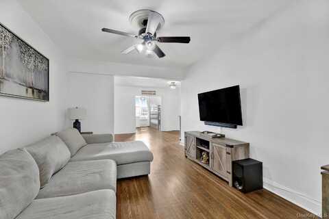 9707 4th Avenue, Brooklyn, NY 11209