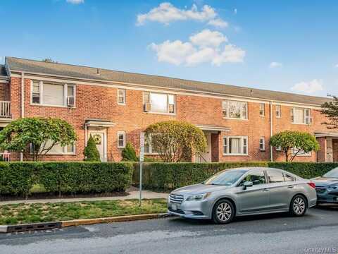 67 Carpenter Avenue, Mount Kisco, NY 10549