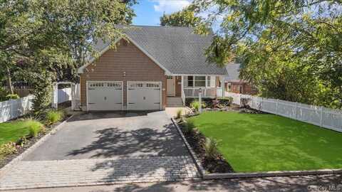 94 Carman Place, Amityville, NY 11701