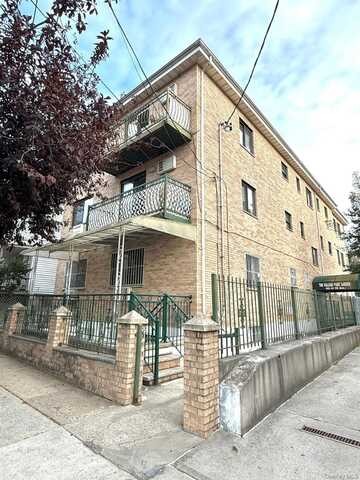 12214 25th Avenue, College Point, NY 11356