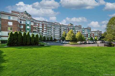 100 Hilton Avenue, Garden City, NY 11530