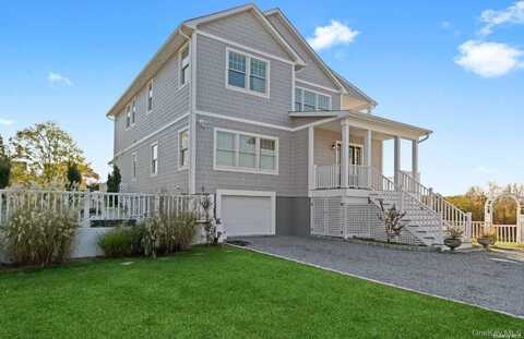 77 Library Avenue, Westhampton Beach, NY 11978