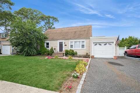 95 Clark Avenue, Massapequa, NY 11758