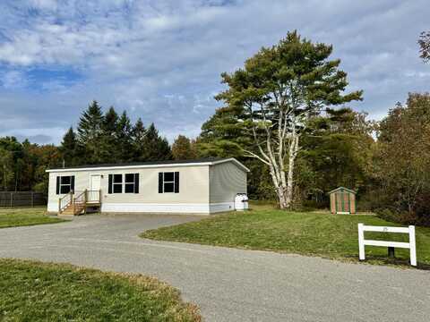 35 Townhouse Road, Kenduskeag, ME 04450