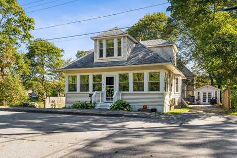 9 Elsinore Avenue, Bath, ME 04530