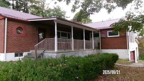 202 French St, BLUEFIELD, WV 24701