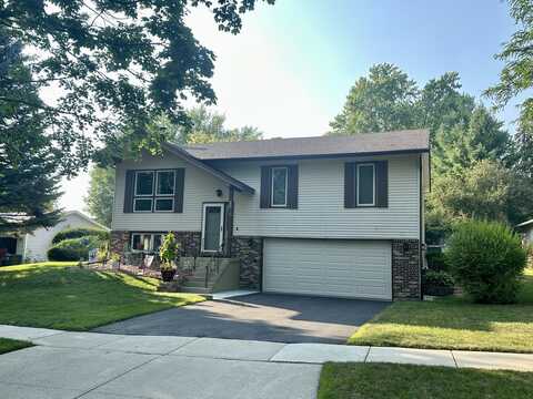 20 Hickory Lane, Algonquin, IL 60102