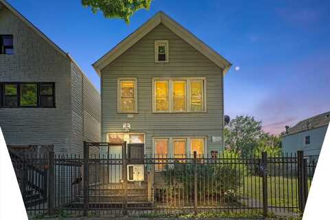 1513 S Komensky Avenue, Chicago, IL 60623