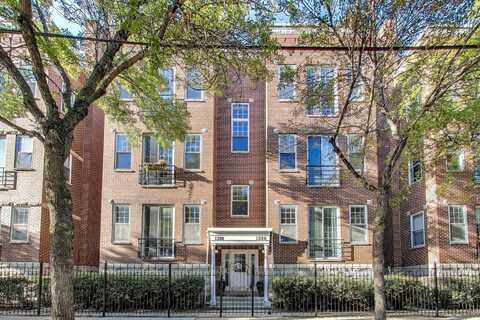 1326 W Belmont Avenue, Chicago, IL 60657