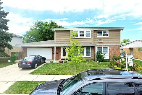 9246 N Courtland Drive, Niles, IL 60714