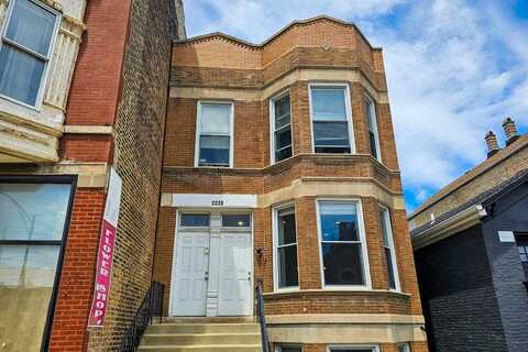 2228 W Cermak Road, Chicago, IL 60608