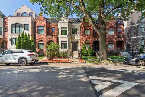4738 S Champlain Avenue, Chicago, IL 60615