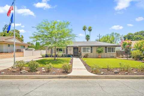 902 E Cypress, Glendora, CA 91741
