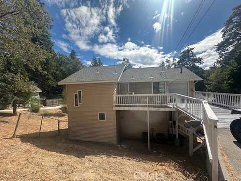 23855 Zuger 23855, Crestline, CA 92325