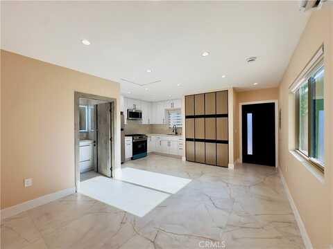 7058 Matilija Avenue, Van Nuys, CA 91405