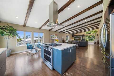 215 Monterey Drive, Laguna Beach, CA 92651