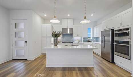 528 Neilson, Irvine, CA 92618