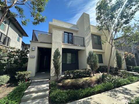 186 Terrapin, Irvine, CA 92618