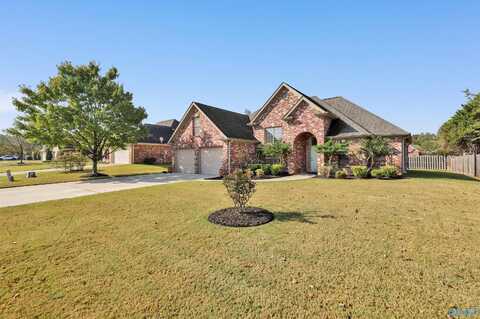 208 Queens Gate, Maylene, AL 35114