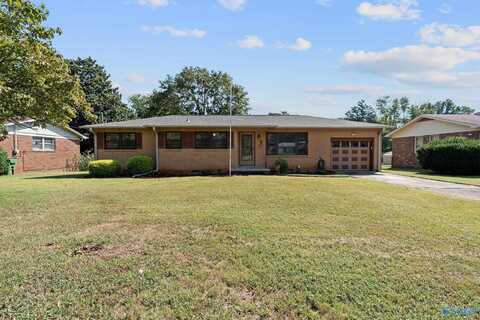 2105 Euclid Road NW, Huntsville, AL 35810