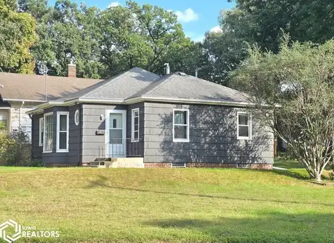 311 10th Street NE, Mason City, IA 50401