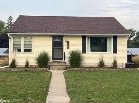 410 Sunset Drive, Brooklyn, IA 52211
