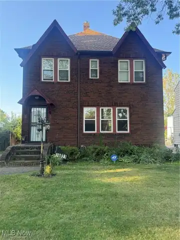 16321 Invermere Avenue, Cleveland, OH 44128
