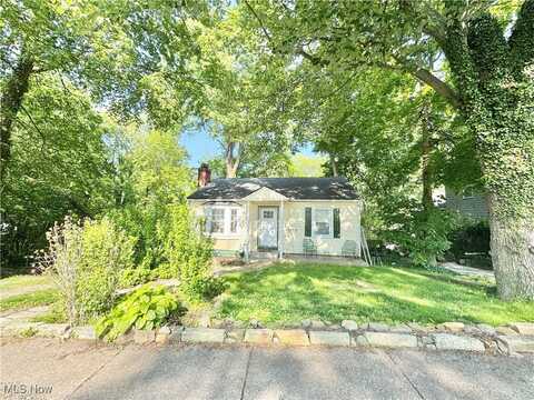 1735 Lake Avenue, Elyria, OH 44035