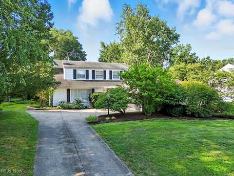 3180 Somerset Drive, Shaker Heights, OH 44122