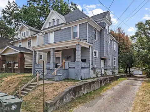 1018 9th Street NW unit: 4, Canton, OH 44703