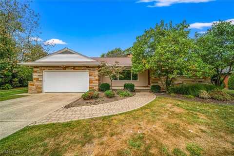 666 Strumbly Drive, Highland Heights, OH 44143