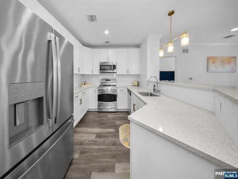 54 Polifly Road 304, Hackensack, NJ 07601