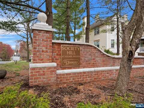 224 Larch Lane, Mahwah, NJ 07430