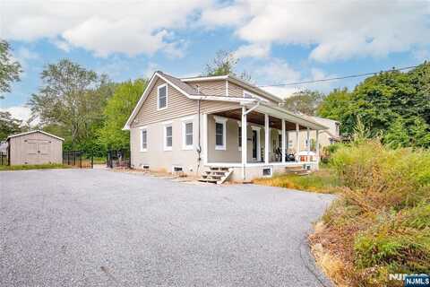 347 Otterhole Road, West Milford, NJ 07480