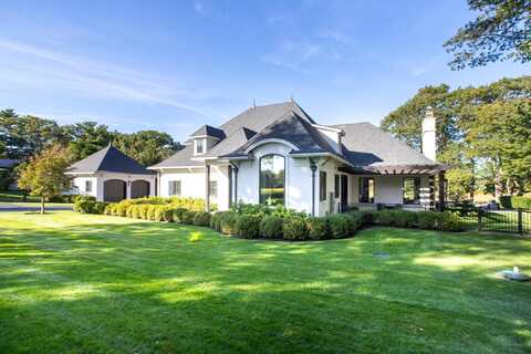 12 Runnymede Drive, North Hampton, NH 03862