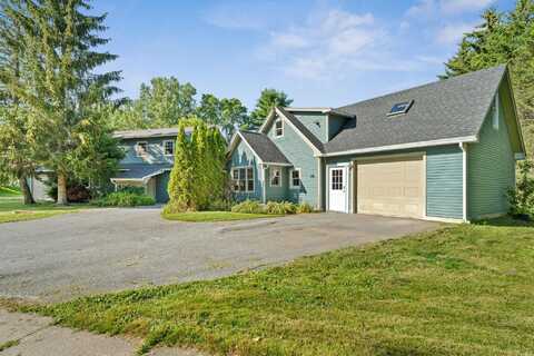 14 Brickyard Road, Essex Junction, VT 05452