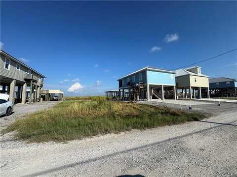 698 MARTIN Lane, Port Sulphur, LA 70083