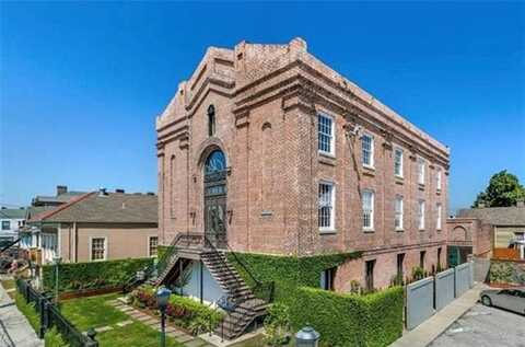 709 JACKSON Avenue, New Orleans, LA 70130