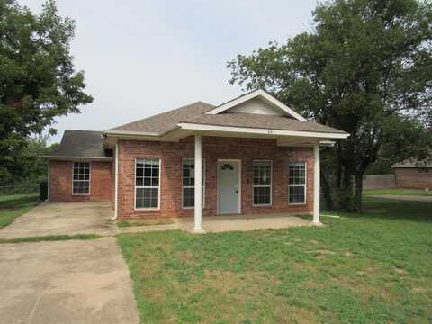 603 N Harrison Street, West, TX 76691