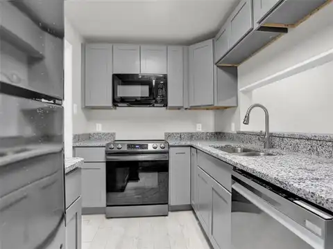 1601 Marsh Lane, Carrollton, TX 75006