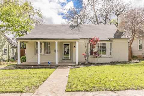 4219 Calmont Avenue, Fort Worth, TX 76107