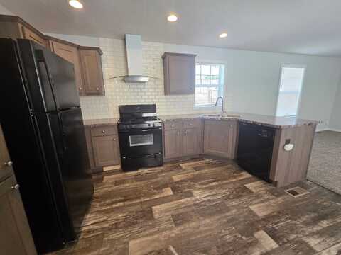 22 Mockingbird Dr, Orion Township, MI 48359