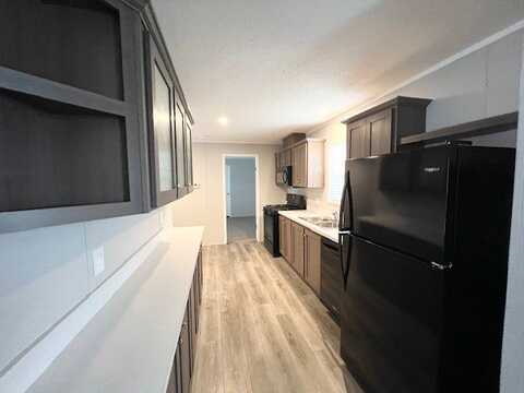 46000 Geddes Road, Canton, MI 48188