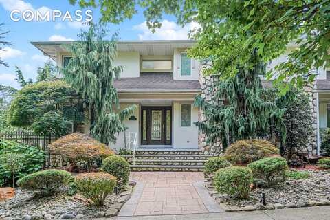 165 Swaim Avenue, Staten Island, NY 10312
